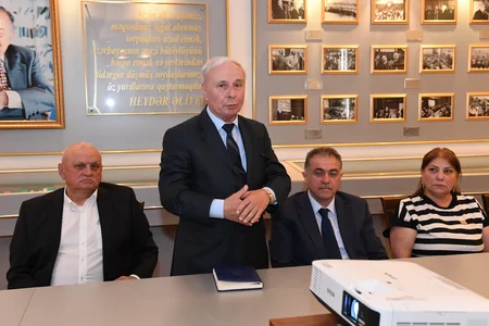 Dövlət Komitəsində Heydər Əliyevin 100 illik yubileyinə həsr olunan tədbir keçirilib