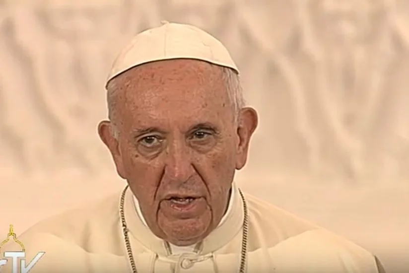 Papa Fransisk Azərbaycan xalqından onun üçün dua etməyi xahiş edib