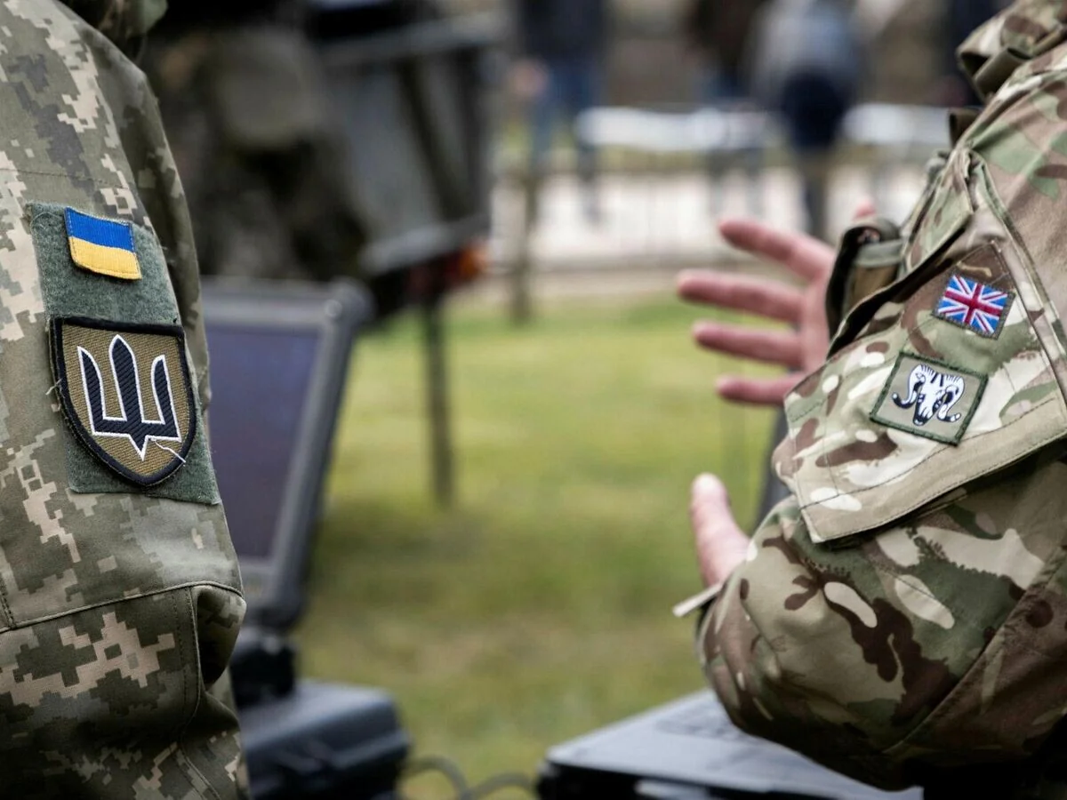 В Британии назвали число стран, готовых направить миротворцев в Украину