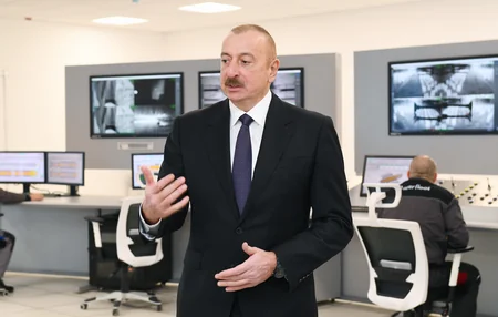 Президент заложил фундамент двух заводов и открыл предприятие в Сумгайыте