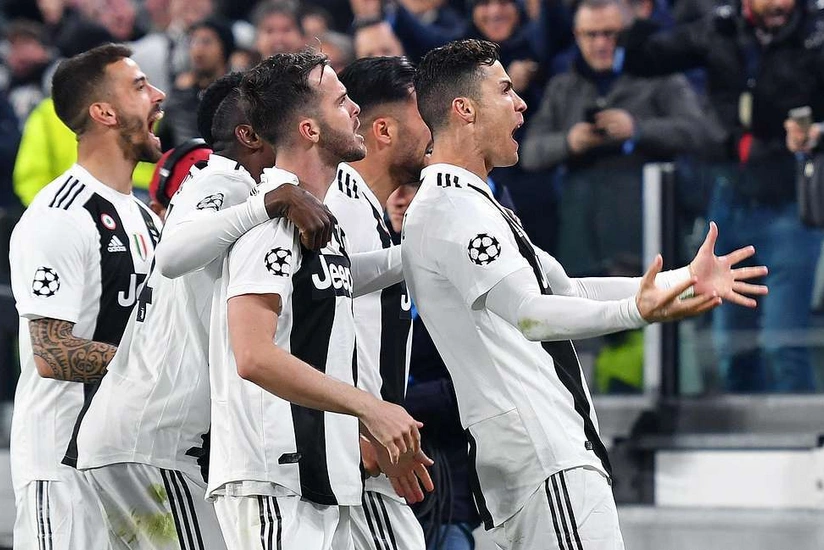 Ronaldu və Duqlas Kosta Ayaksa qarşı oynaya biləcək