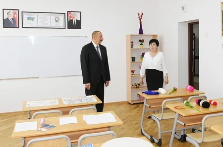 President Ilham Aliyev inaugurates secondary school No 28 in Mashtagha