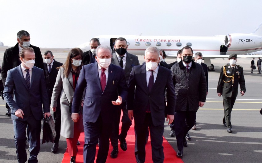 Türkiyə parlamentinin sədri Gürcüstanda səfərdədir