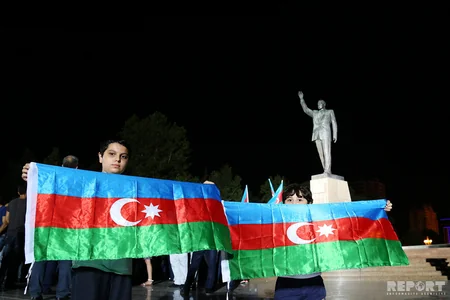 Azərbaycanın olimpiya yığması Vətənə dönüb - FOTOREPORTAJ
