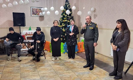 Dünya Azərbaycanlılarının Həmrəyliyi Günü və Yeni il münasibətilə Azərbaycan Ordusunda silsilə tədbirlər keçirilib