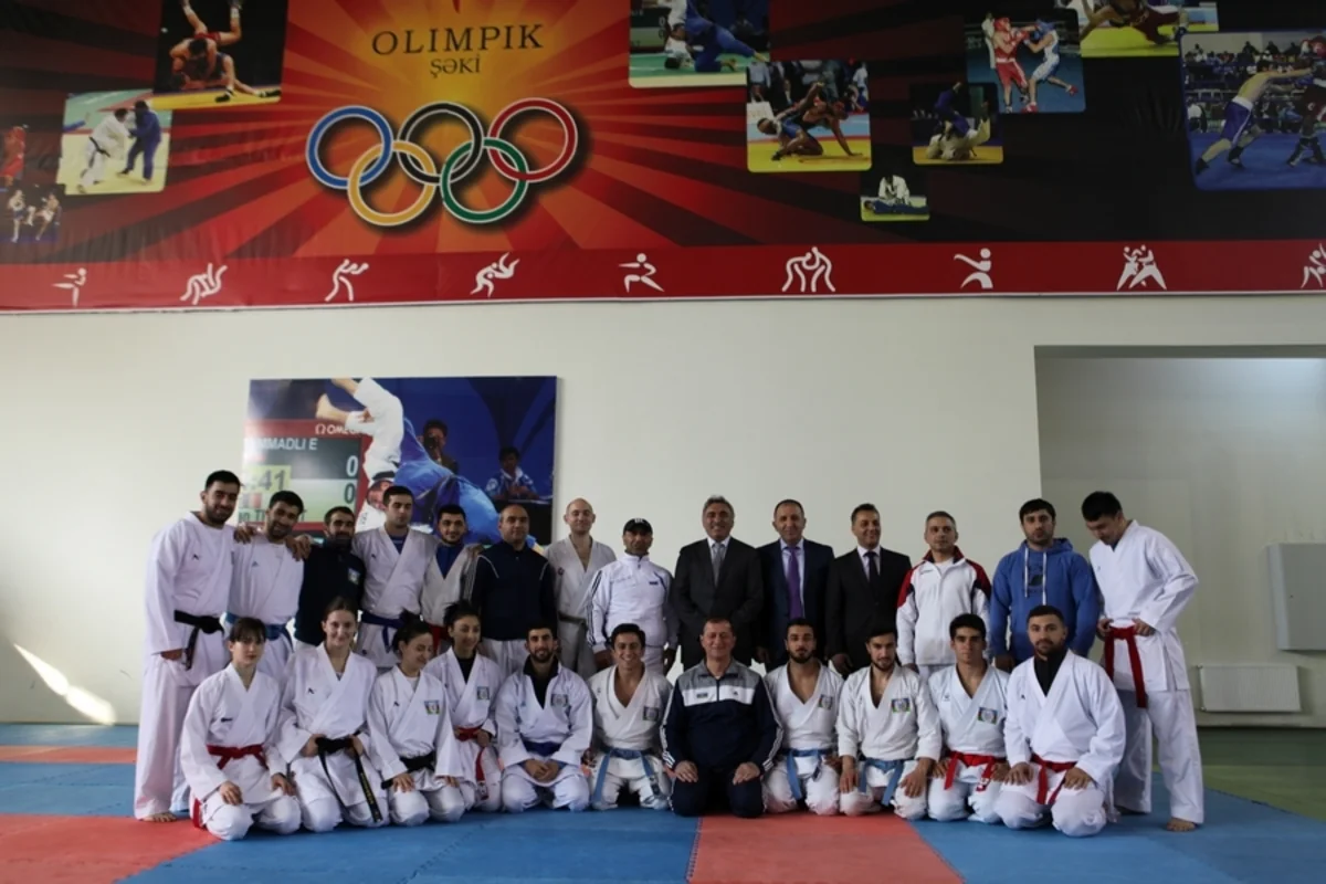 Karate Federasiyasının prezidenti Şəkidə təlim-məşq toplanışında olan milli komandanın üzvləri ilə görüşüb