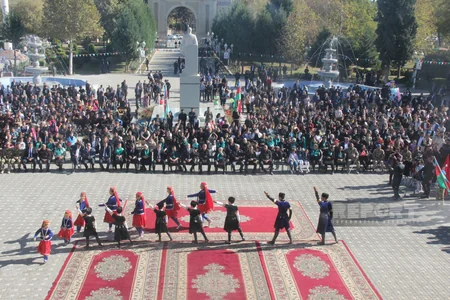 Zəfər Günü münasibətilə Qərb bölgəsinin bir çox rayonlarında təntənəli tədbirlər keçirilib