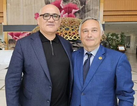 Firdovsi Umudov Beynəlxalq və Avropa Ağırlıqqaldırma Federasiyalarının prezidentləri ilə görüşüb