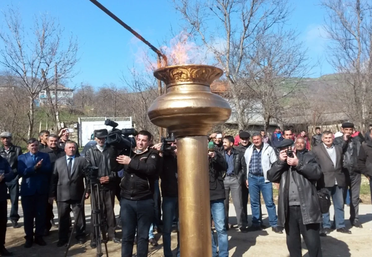 Cəlilabad və Quba rayonlarının daha iki kəndinə qaz verilib