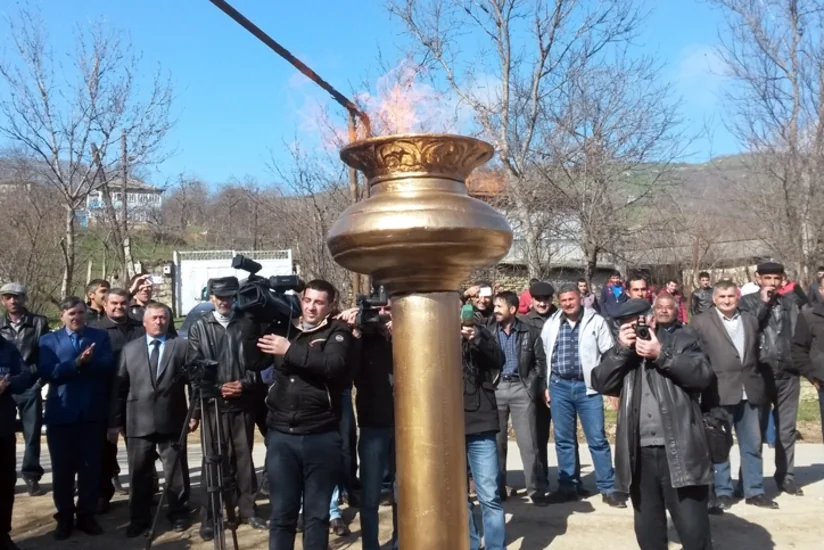 Cəlilabad və Quba rayonlarının daha iki kəndinə qaz verilib
