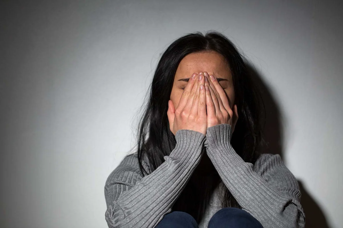 Bakıda itkin düşmüş 44 yaşlı qadını polis evə qaytarıb