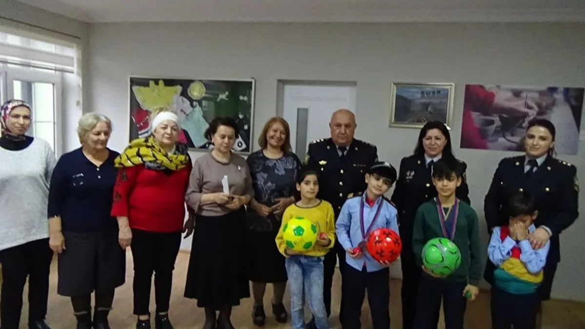 Yol polisi uşaq sığınacağında tədbir keçirib - VİDEO - YENİLƏNİB