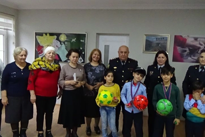 Yol polisi uşaq sığınacağında tədbir keçirib - VİDEO - YENİLƏNİB