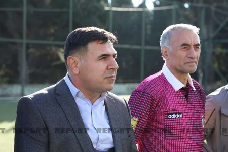 Tərlan Əhmədov yubileyində fərqlənib, Yunis Hüseynov telefonla danışdığı üçün cəzalanıb