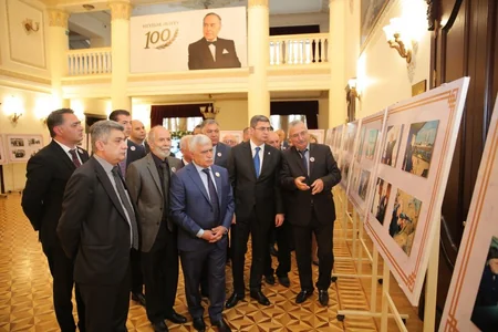 Xəzər rayonunda Heydər Əliyevin 100 illik yubileyinə həsr olunmuş tədbir keçirilib