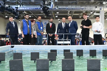 SAF 2023-ün üçüncü günündə dövlət rəsmiləri yarışları izləyiblər 