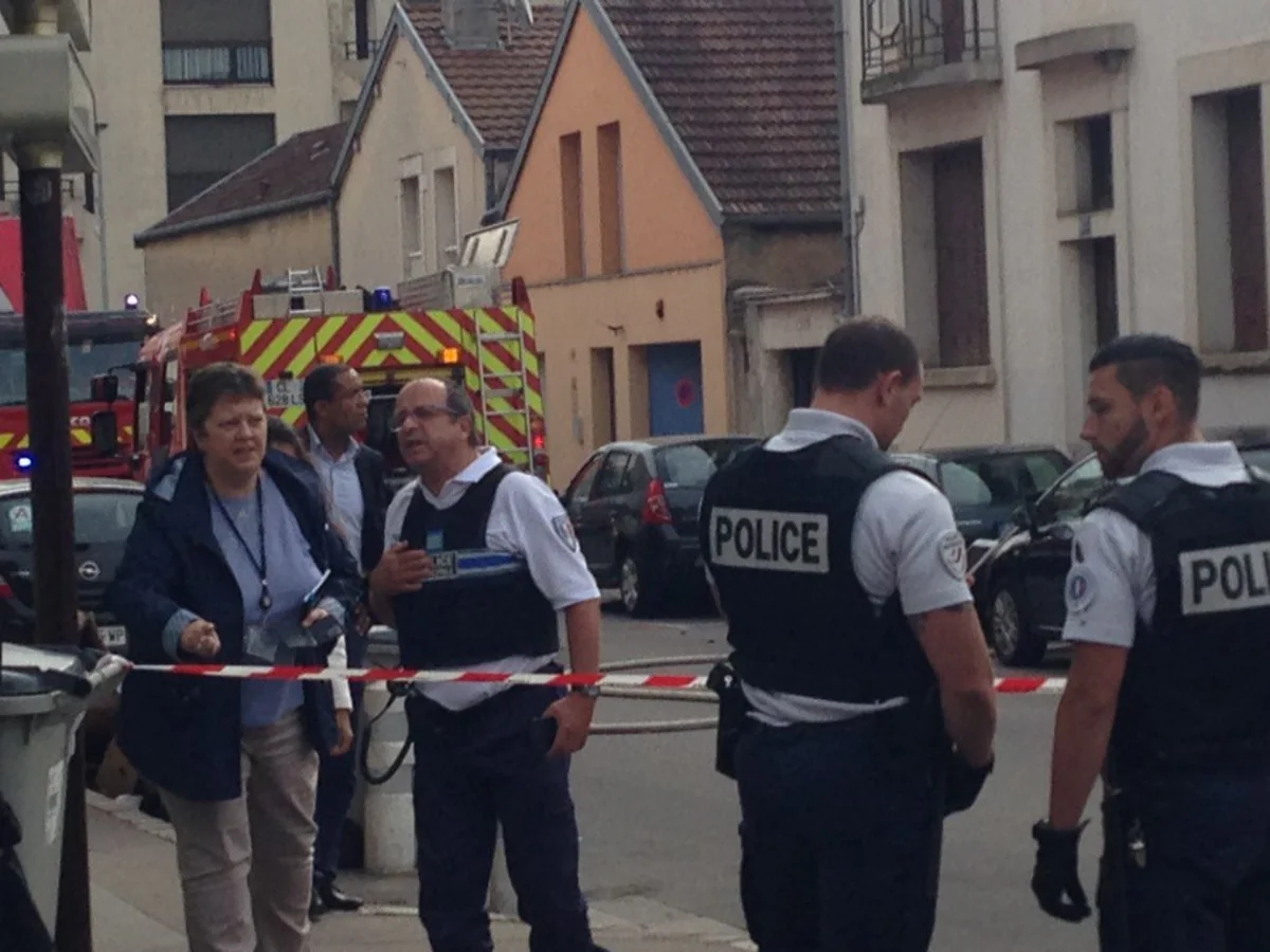 Parisdə baş vermiş partlayışlar zamanı 4 nəfər ölüb, 5 nəfər yaralanıb - YENİLƏNİB