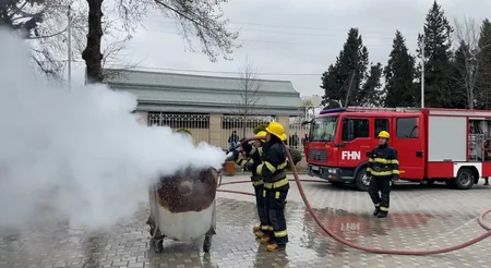 FHN-in Qarabağ Regional Mərkəzi tərəfindən orta məktəbdə təlim keçirilib