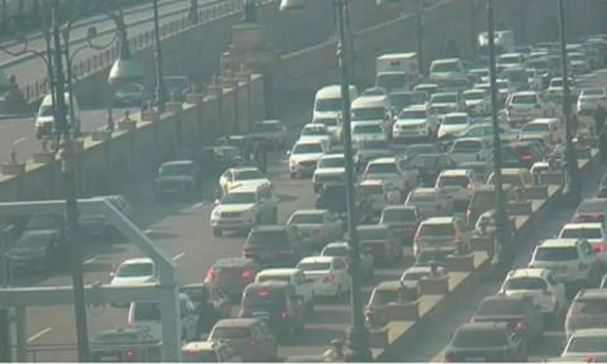 Heydər Əliyev prospektində yaranan sıxlığın səbəbi açıqlanıb