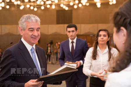 Heydər Əliyevin anadan olmasının 92-ci ildönümü münasibətilə keçirilən inşa yazı müsabiqəsinin qalibləri mükafatlandırılıb