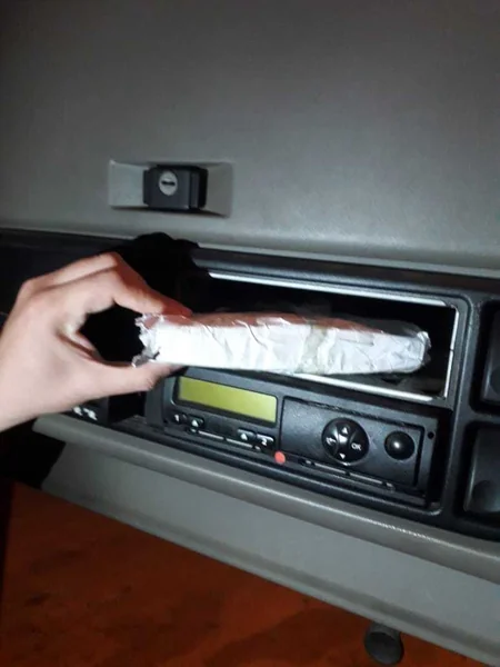 Azərbaycandan qanunsuz yolla xarici valyutanın çıxarılmasının qarşısı alınıb