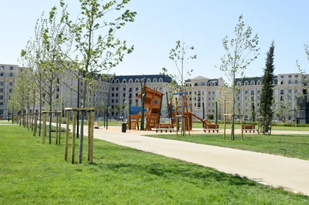 Azərbaycan prezidenti və xanımı Avropa Oyunları Parkının qarşısında salınan yeni parkla tanış olublar - FOTO