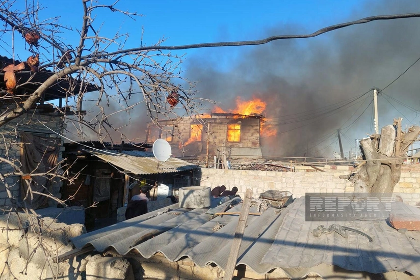 В Гяндже произошел пожар в жилом доме