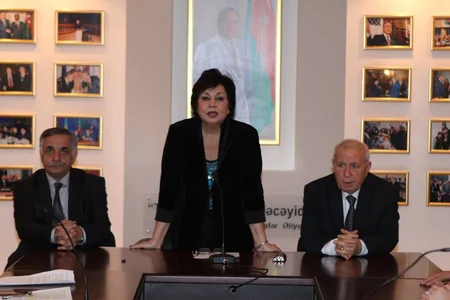 ​ADU-da “Qadınların ictimai, iqtisadi və sosial sahələrdə hüquqlarının qorunması” mövzusunda konfrans keçirilib