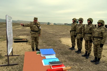 Ali Hərbi Məktəbin kursantlarının təlim atışları keçirilib