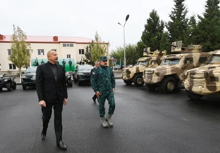 Prezident Cəbrayılda DSX-nin yeni hərbi hissə kompleksinin açılışında iştirak edib