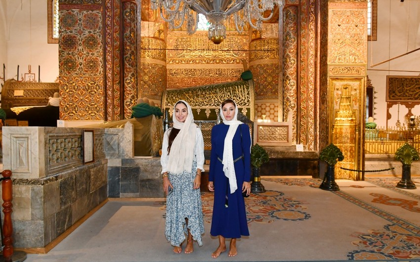 Mehriban Aliyeva, Leyla Aliyeva visit Mevlana Museum in Konya