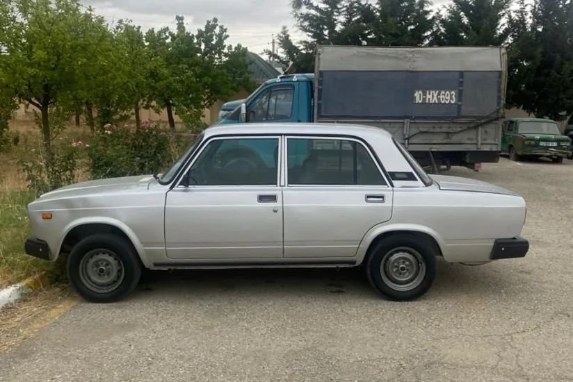 В Гобустане задержан автохулиган, управляющий машиной под воздействием метамфетамина