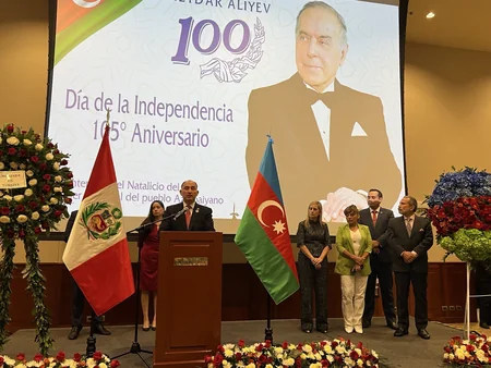 Peruda Ulu Öndərin 100 illiyi və Müstəqillik Günü təntənəli qeyd edilib