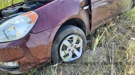 Kürdəmirdə avtomobil aşıb, 3 nəfər xəsarət alıb