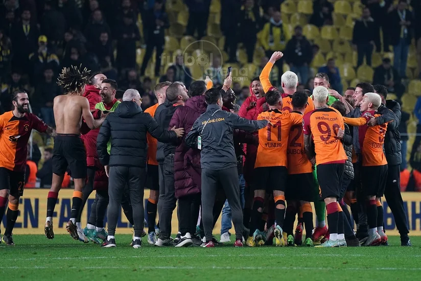 İstanbul derbisi: Qalatasaray Fənərbağçanı məğlub edib