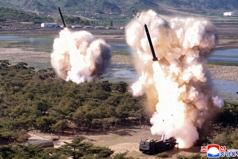 KXDR Kim Çen Inın rəhbərliyi ilə raket təlimləri keçirib