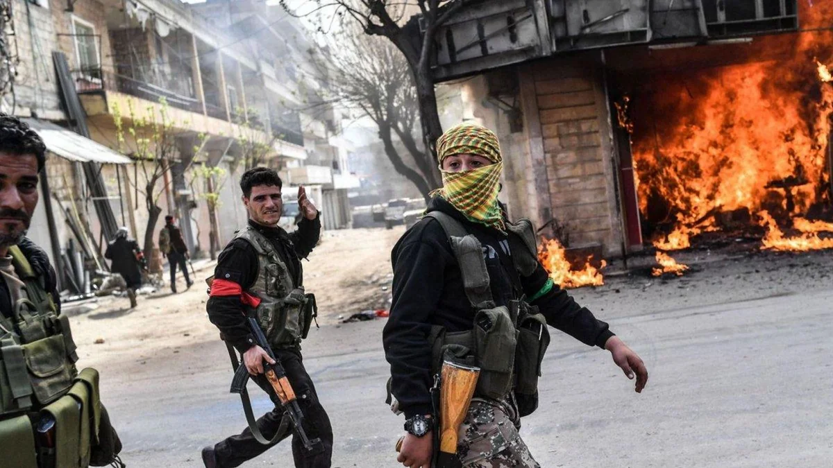 Suriyada İŞİD-in hücumu nəticəsində ölən və yaralananlar var