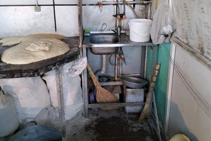 Qeydiyyatı olmadan fəaliyyət göstərən çörək sexi bağlandı