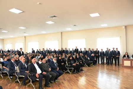 Eldar Əzizov Əmircan sakinlərinin problemlərinin həlli ilə bağlı tapşırıq verib