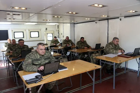 Zakir Həsənov ön idarəetmə məntəqəsində olub - VİDEO