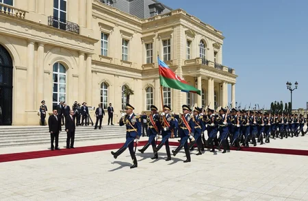 Türkiyə Prezidentinin rəsmi qarşılanma mərasimi olub