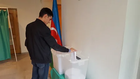 Mədət Quliyev və DTX əməkdaşları səsvermədə iştirak edib