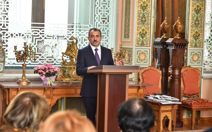 Azərsu Uilyam Lindleyin və Hacı Zeynalabdin Tağıyevin varisləri ilə görüş keçirib