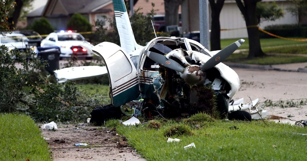 ABŞ-da təyyarə qəzaya uğradı, ölənlər var   