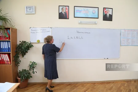 36 ilin pedaqoqu: Şagirdlərimə həmişə övladlarıma arzuladığım müəllim kimi olmağa çalışmışam - MÜSAHİBƏ