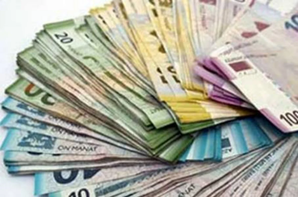 Население Азербайджана предпочитает манатные вклады