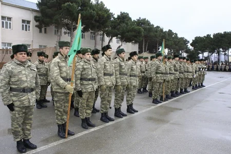 Müdafiə Nazirliyinin hərbi hissə və birləşmələrində gənc əsgərlərin andiçmə mərasimi keçirilib - FOTO - VİDEO