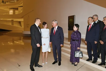 President Ilham Aliyev hosted official reception in honor of heads of state and government participating in Baku Summit