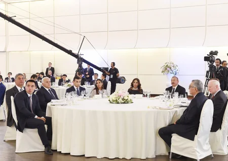 İlham Əliyev və Mehriban Əliyevaya Avropa Olimpiya Komitələrinin xüsusi mükafatları təqdim edilib - YENİLƏNİB