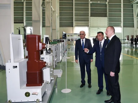 İlham Əliyev Bakıda yüksəkgərginlikli avadanlıqlar zavodunun açılışında iştirak edib - YENİLƏNİB